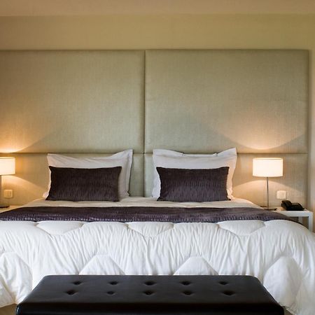 莫纳斯提尔塔拉萨皇家酒店 外观 照片 A bedroom at the hotel
